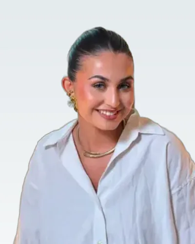 Leanne Morgado, formatrice IA, rédactionnel et communication